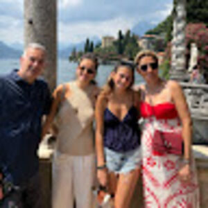 Meet your Posher, Tugba